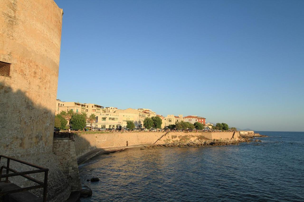 Amethyst Attic In Old Town By Sea Appartement Alghero Buitenkant foto